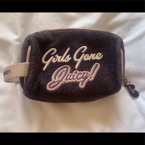 Girls gone Juicy! Juicy Couture pouch